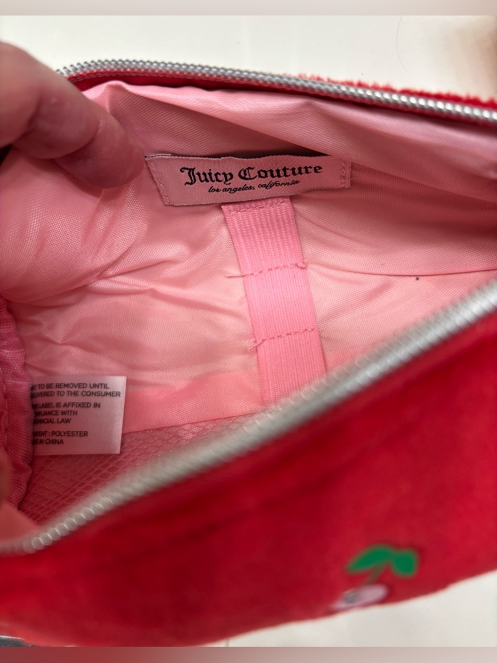 Juicy Couture barrel-shaped velour cosmetics bag NWT - Picture 5 of 5